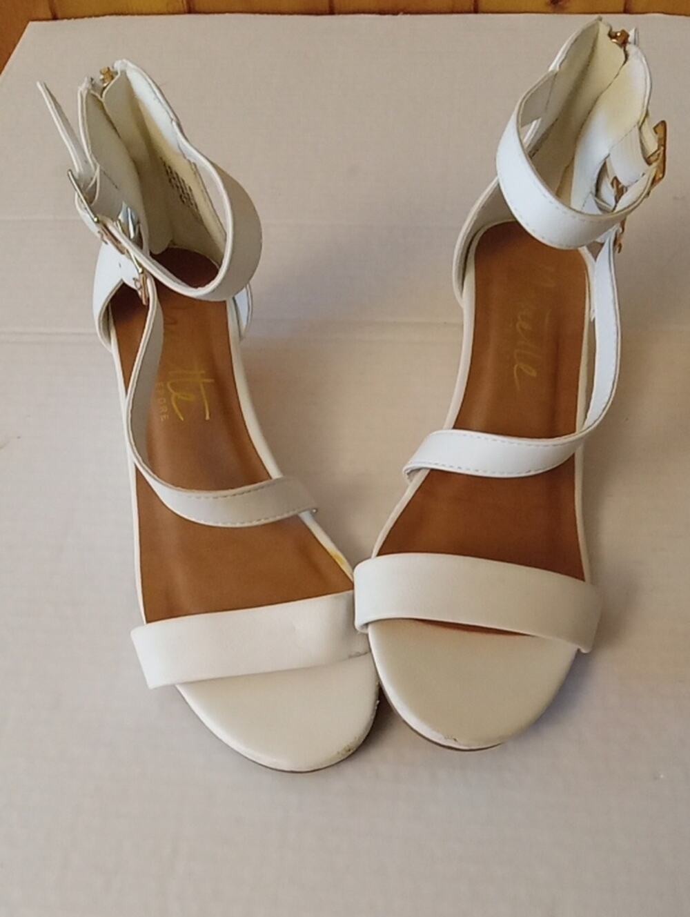 Nanette Lepore Women's Size 5M White Ankle-Strap Open-Toe Sandals